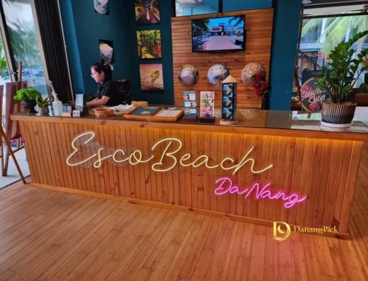 에스코비치 바 (Esco Beach Bar)