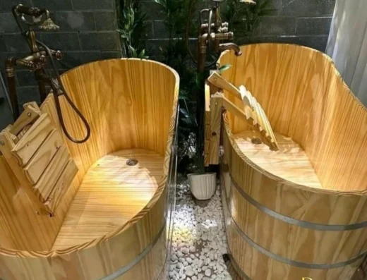 때밀이 POOL SPA 외관 - 다낭 미케 한국식 세신 전문점 입구