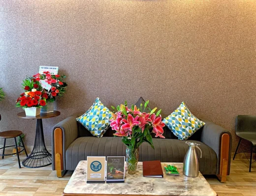 헬시스파 다낭 리셉션 대기공간 Healthy Spa Da Nang reception sofa